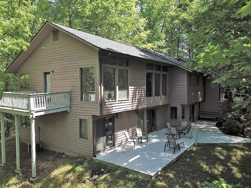 1st image of 6921 Pine Needle Dr