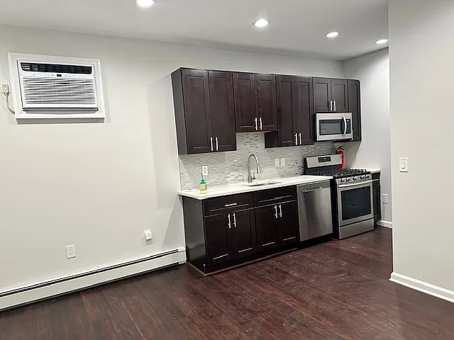 117 Grand St #1 — Photo 9