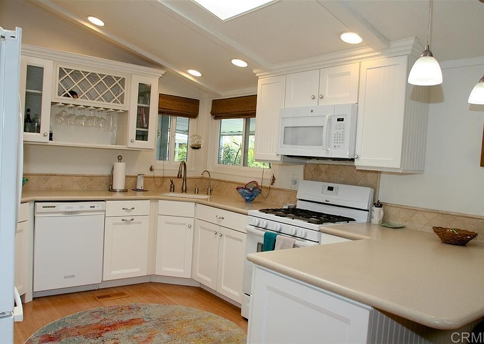 1st image of 2250 N Broadway N #42