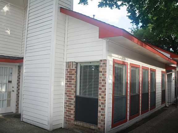 5th image of 2511 Nova Dr