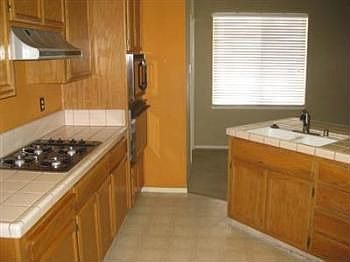 4th image of 8326 Spengler Dr