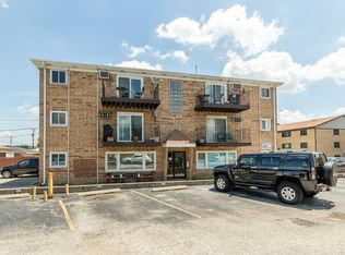 9852 Lawrence Ct APT 2N, Schiller Park, IL 60176
