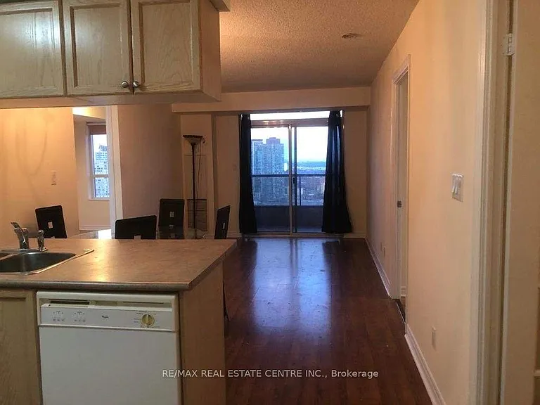 3880 Duke Of York Blvd #2409 — Photo 2