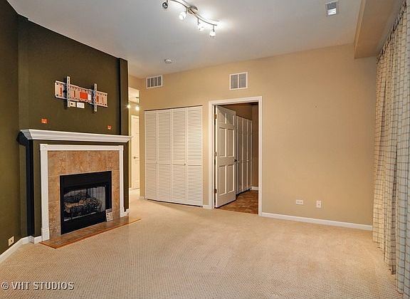 5th image of 6015 N Mozart St APT 103