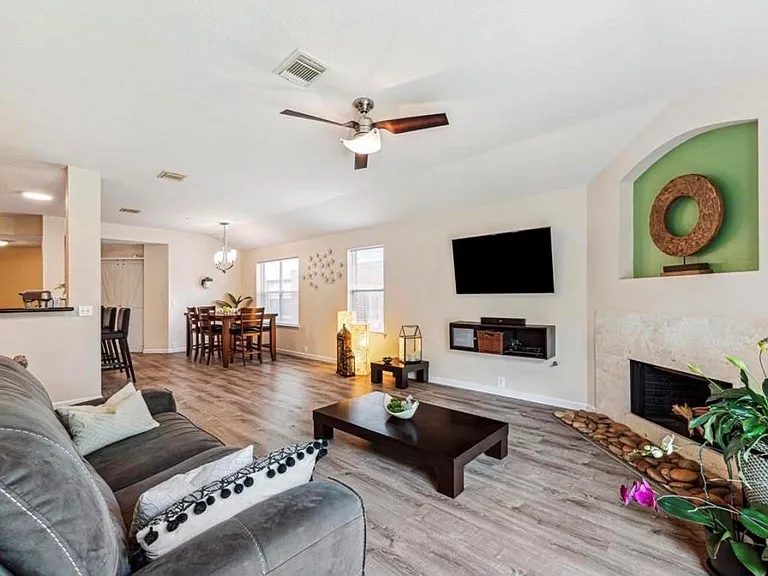 21122 Barker Canyon Ln — Photo 6
