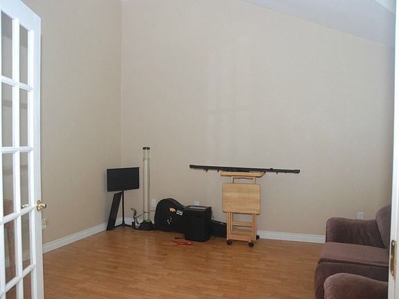 2nd image of 919 128th Street Ct E
