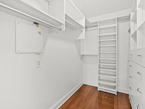 70 Adams Street image 21 of 47