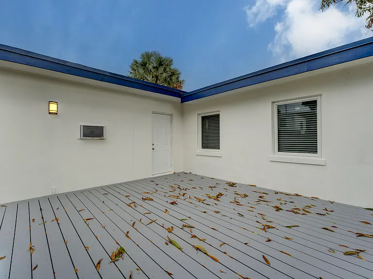 840 Bradley St — Photo 30