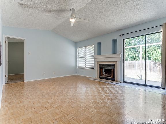4th image of 6111 Valley Bay Dr