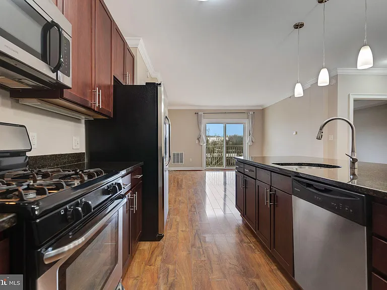 6301 Edsall Rd #521 — Photo 9