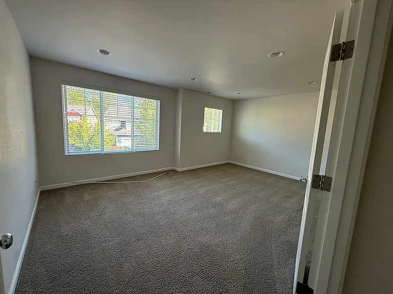 4510 31st Ave SE — Photo 9