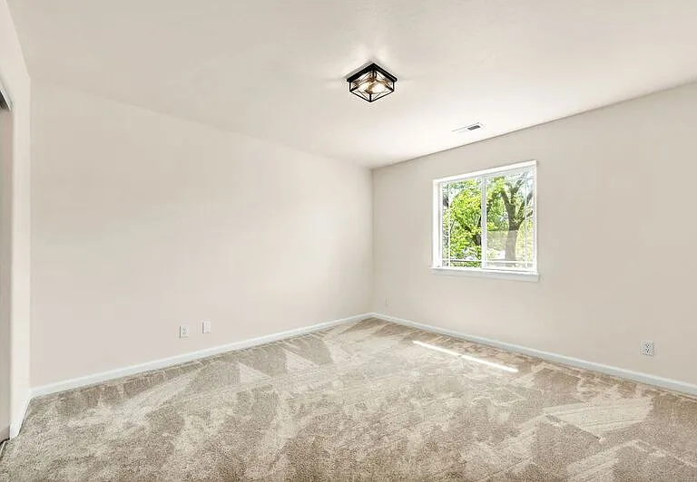 585 Dublin Ave — Photo 26