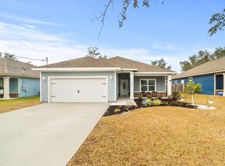 1933 Prado St, Navarre, FL 32566