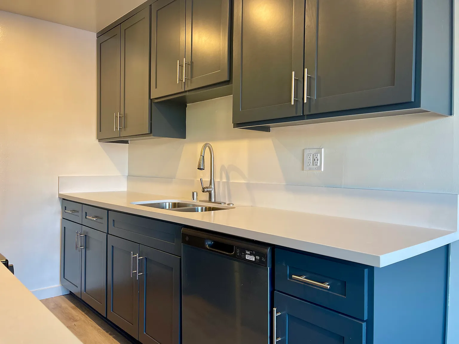 1 bed, 543 sqft, $1,895 — Photo 2