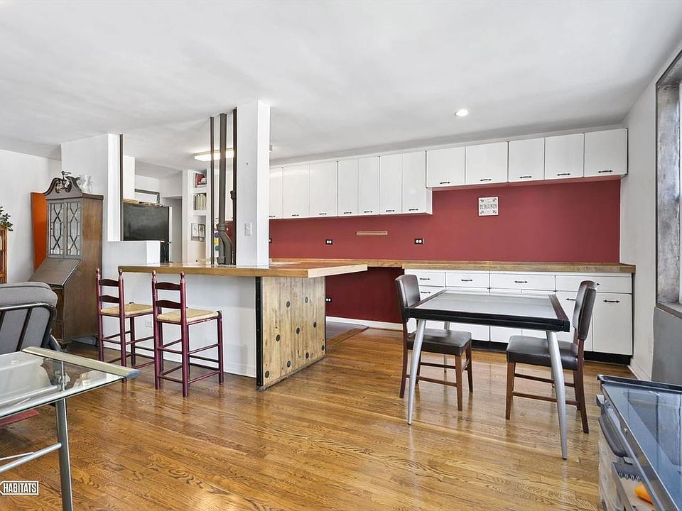 1st image of 150 Hawthorne St APT 4C