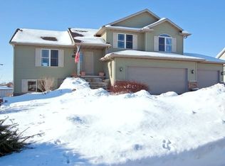 710 Tanglewood Dr, Deforest, WI 53532