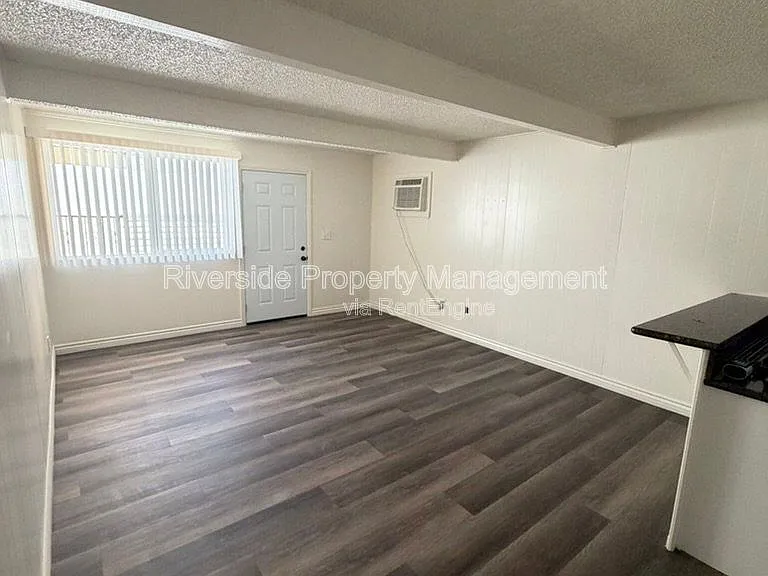 429 Glen Ave #C — Photo 3