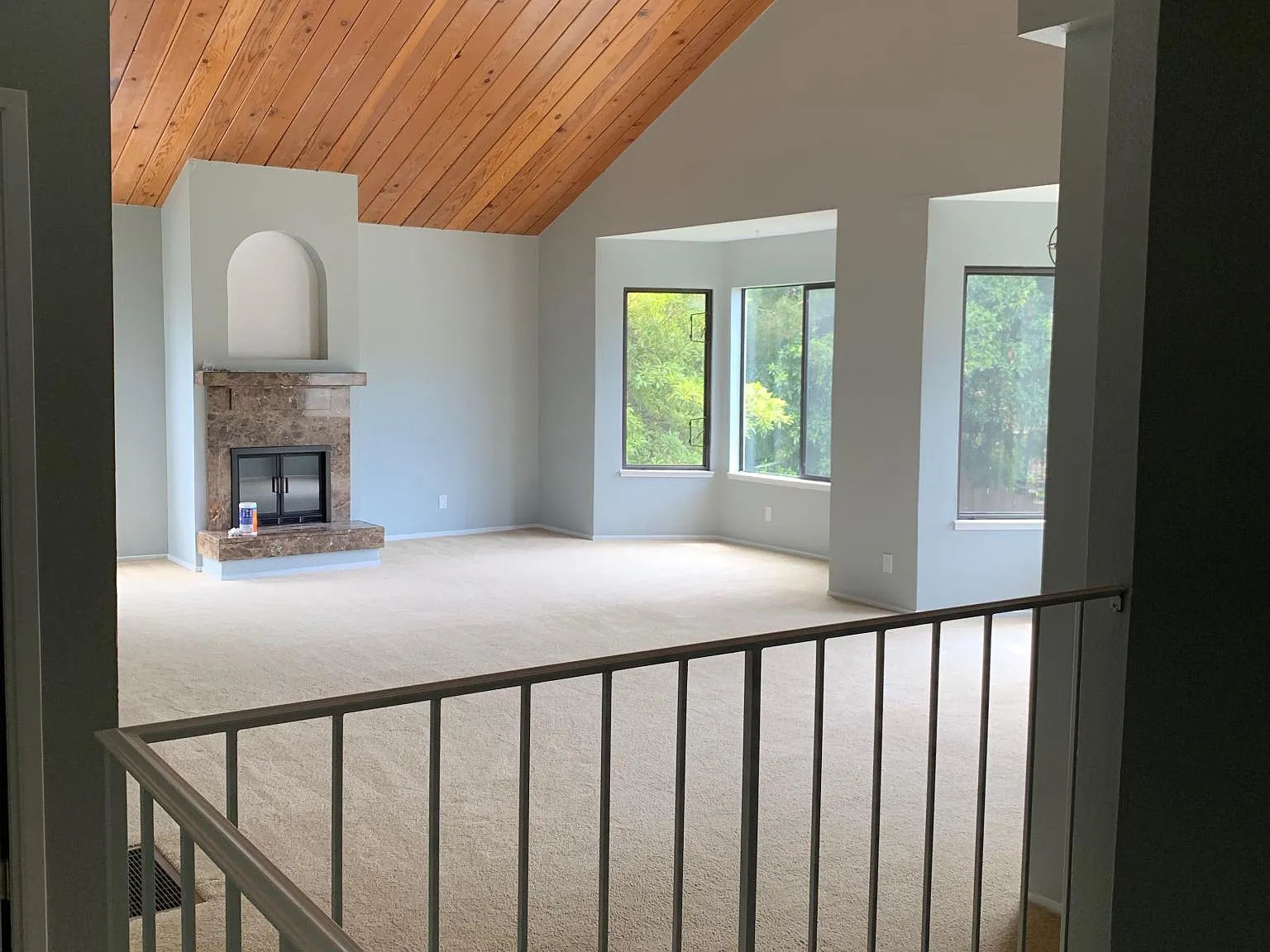 2 bed, 1.5 bath, 1400 sqft, $5,500 — Photo 1