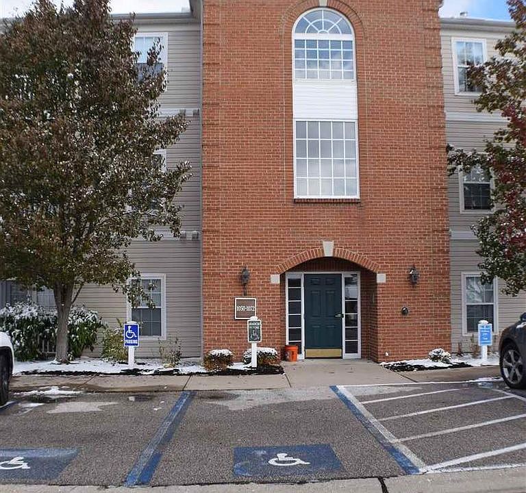 1st image of 1066 Larkspur Ct