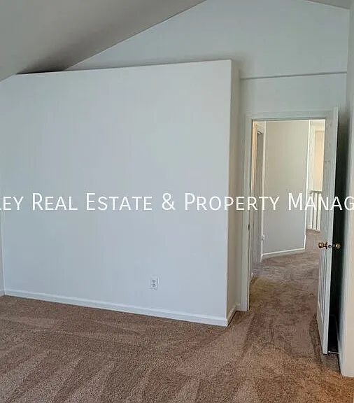 5406 N Syracuse St — Photo 23
