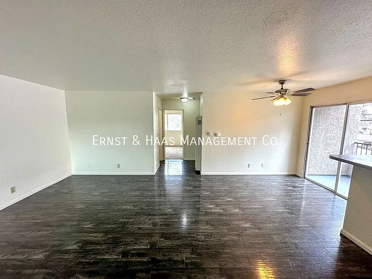 1080 Saint Louis Ave #204 — Photo 2