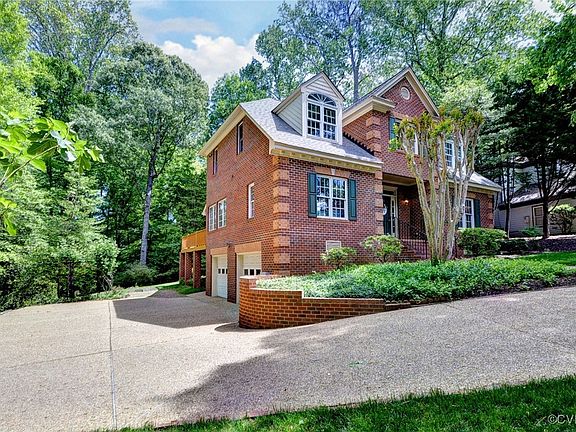 3rd image of 7 Hague Close