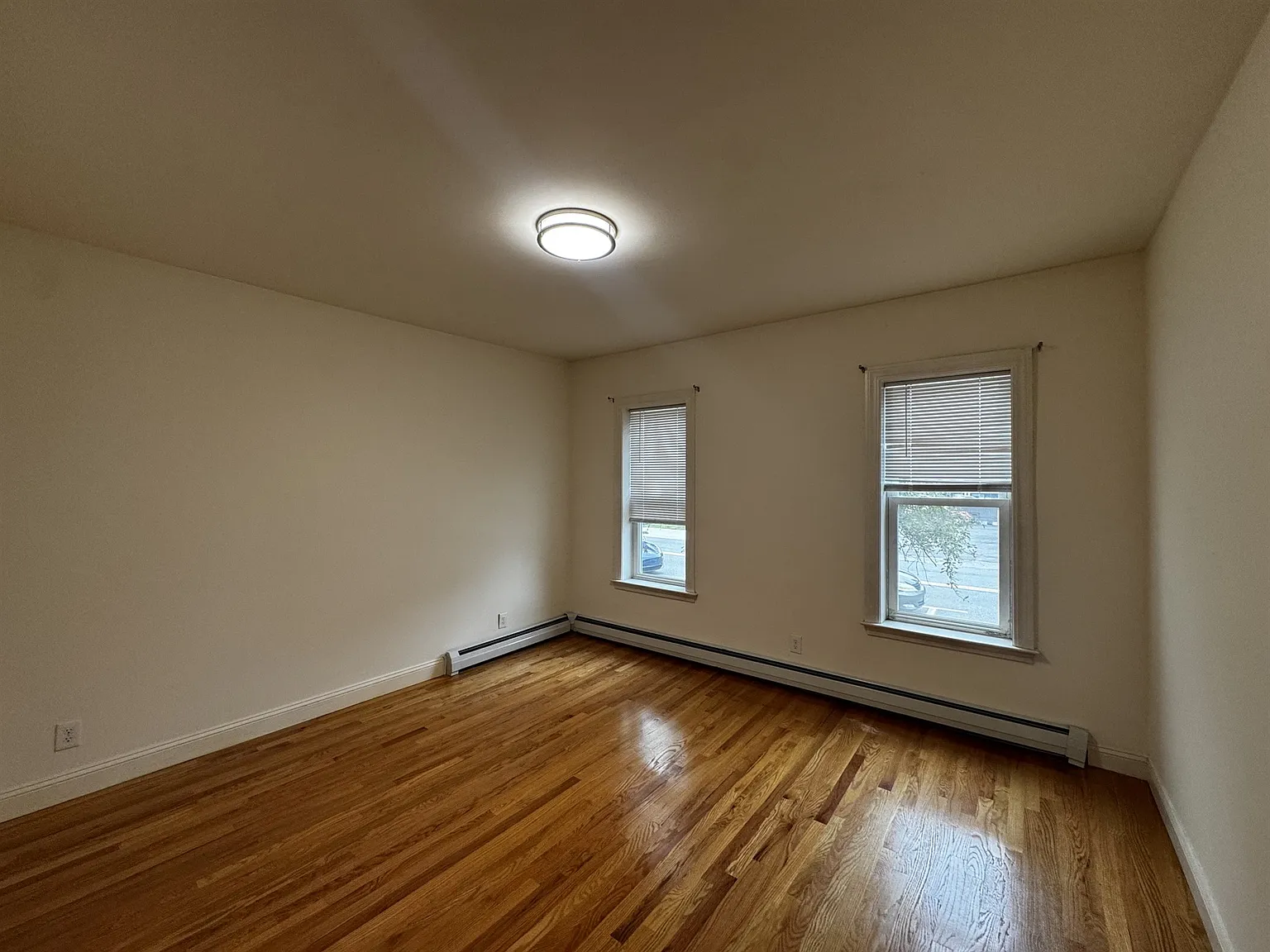 Studio, $1,850 — Photo 3