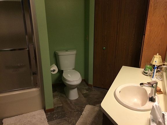 Main floor bathroom
