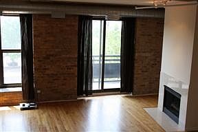 1st image of 1735 W Diversey Pkwy APT 306