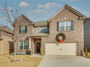 3015 Duke Dr, Fairburn, GA 30213