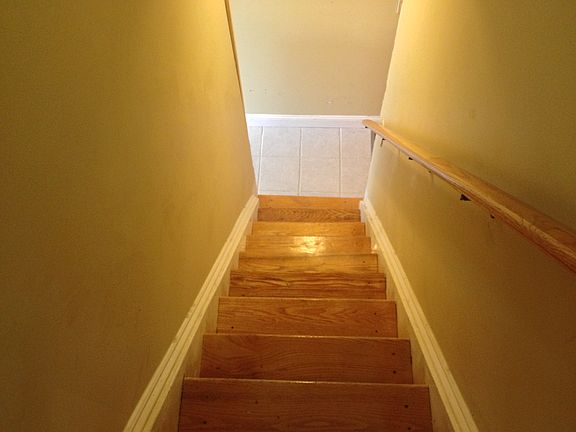 Back stairs to 2nd level