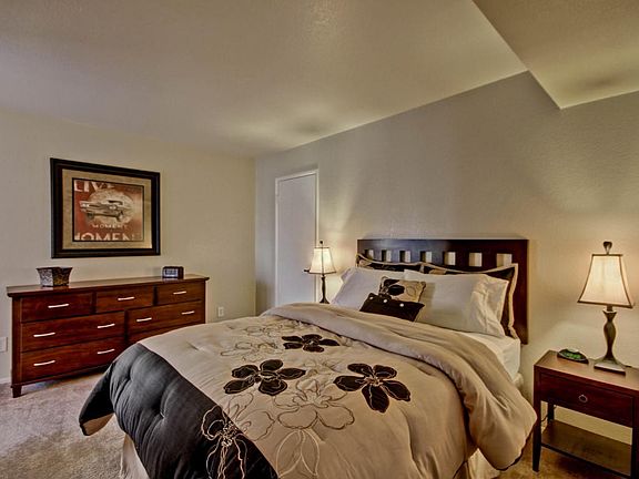 5th image of 4901 S Calle Los Cerros Dr Unit 147
