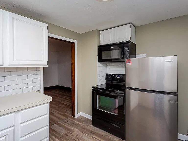 1321 Laclede Rd #2 — Photo 17