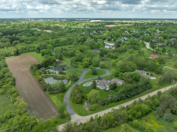 873 Olson Spring Close, Belvidere, IL 61008