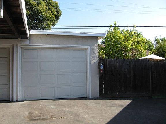 4th image of 10100 Craft Dr #1STORY