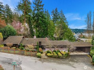 4160 Boulevard Pl, Mercer Island, WA 98040