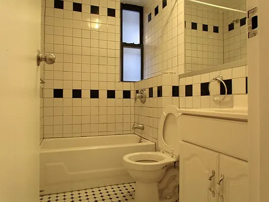 Rented by Landmark Real Estate | media 21