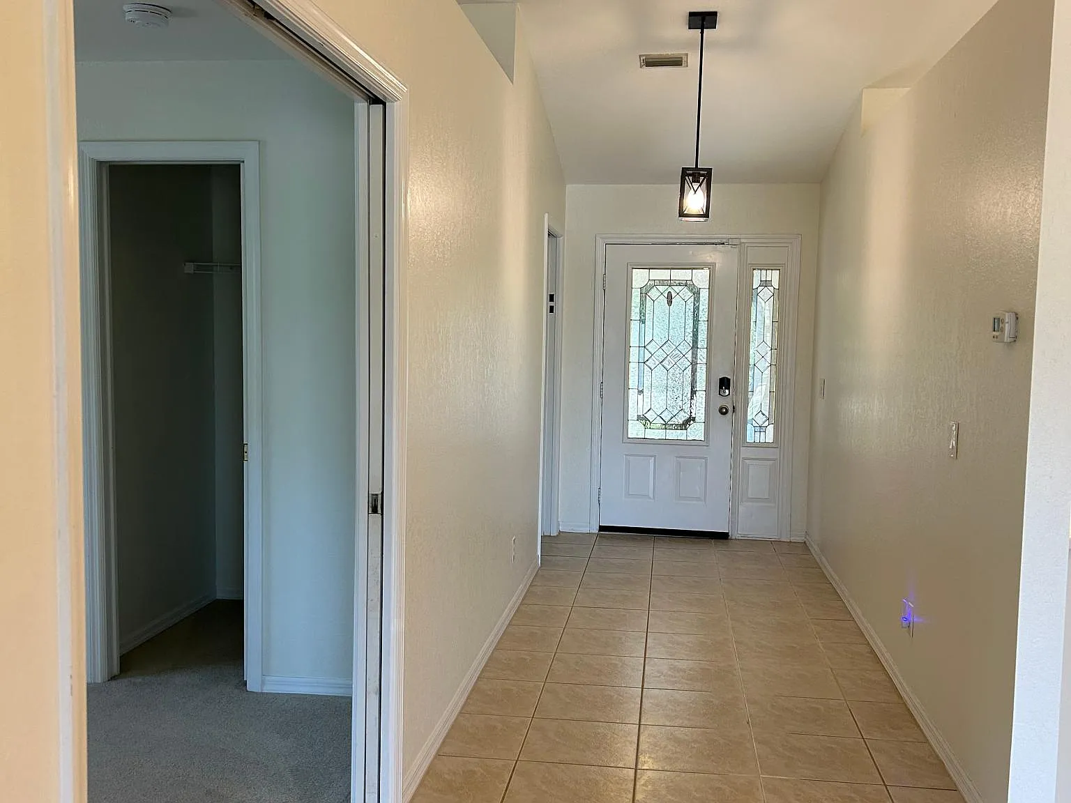 3 bed, 1516 sqft, $1,900 — Photo 2