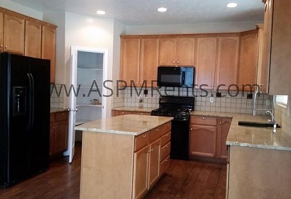 3rd image of 4194 W Millsden Ln