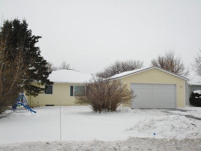 106 Armour St SE, Devils Lake, ND, 58301