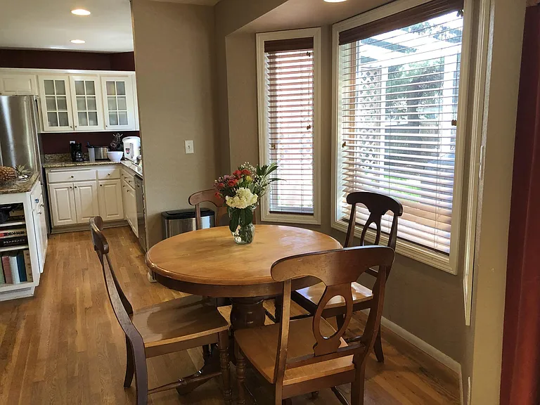 2498 NW Maser Dr — Photo 3