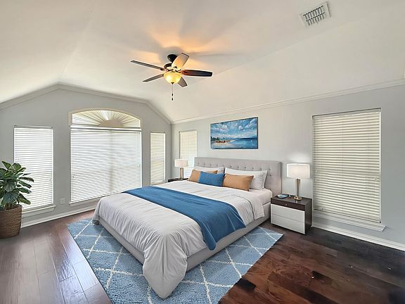 4th image of 3601 Queenswood Ct