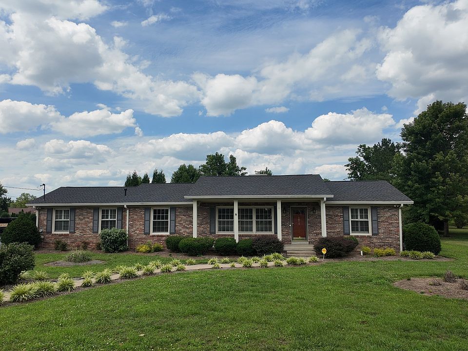 1st image of 1814 Oxford Dr