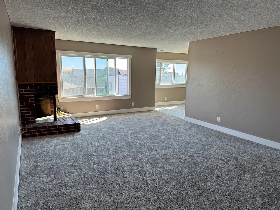 4433 Lincoln Way #5