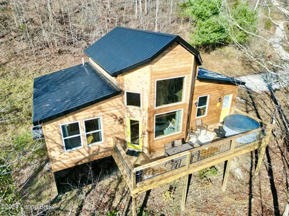 7 Twin Arch Rd, Slade, KY 40376