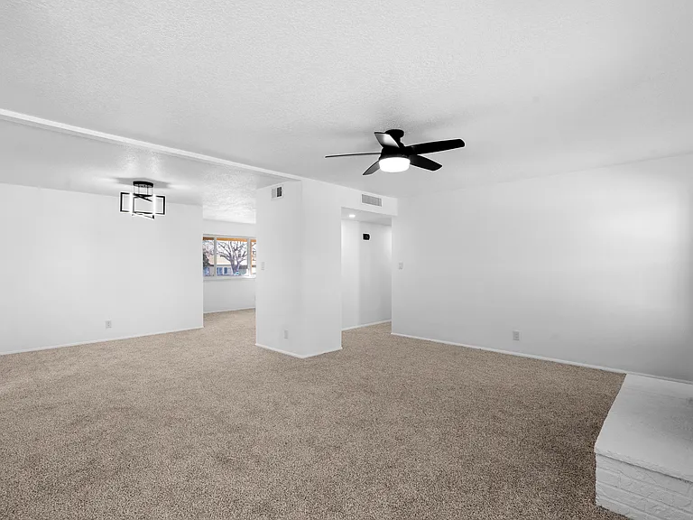 6321 Leslie Pl NE — Photo 12