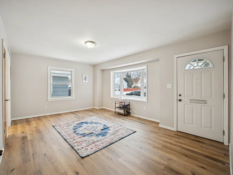 4438 Packard Rd — Photo 6