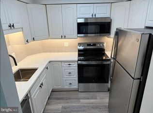 37 E Montgomery Ave UNIT 2, Ardmore, PA 19003