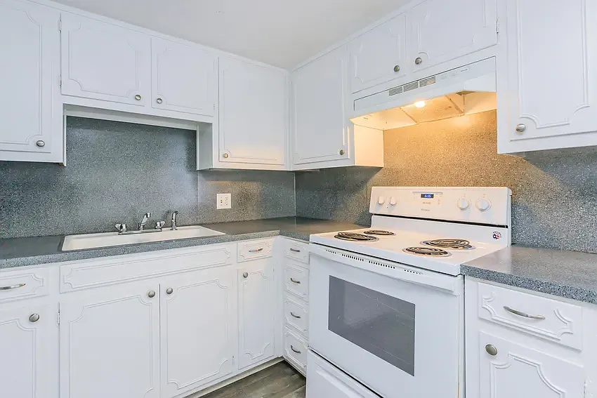 Riverwalk Townhomes At Wedgefield Court — Photo 2