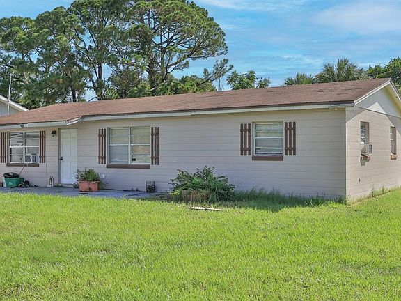 2nd image of 1863 Fern Palm Dr
